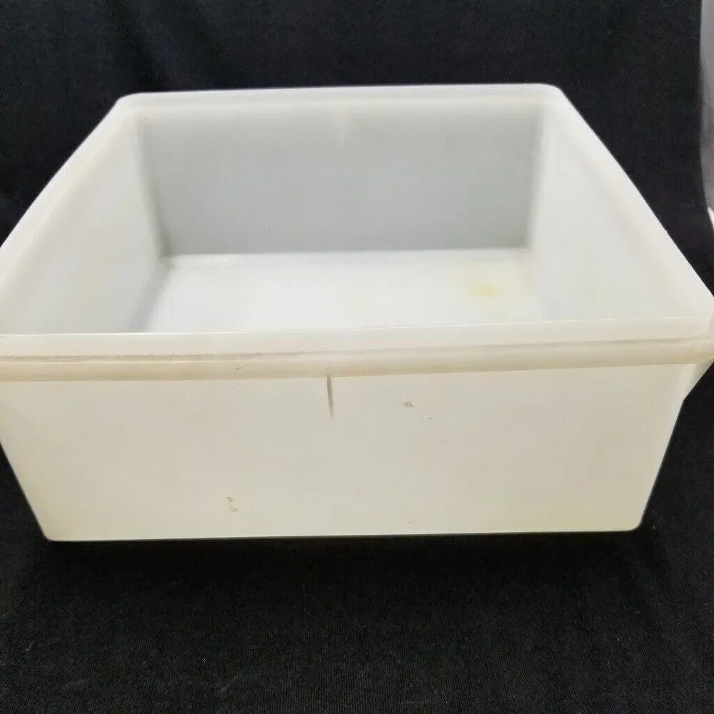 Vintage Tupperware Square Keeper 166-4 223 Sheer White Clear Plastic 2 Gallon